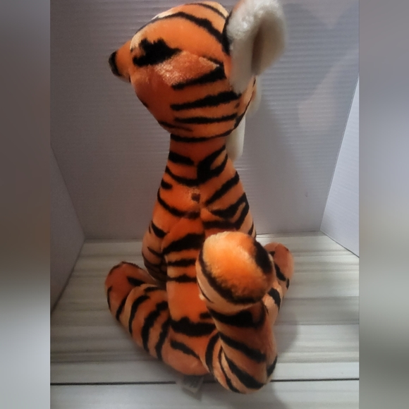 Vintage 14" TIGGER PLUSH Walt Disney Theme Park Winnie the Pooh Disneyland - Picture 7 of 9